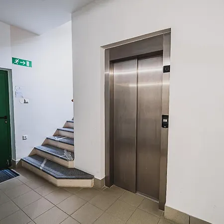 Slavec With Free Onsite Parking Appartement *