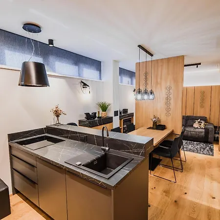 Slavec With Free Onsite Parking Apartamento *