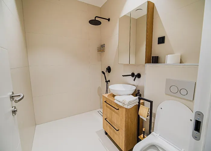 شقة Slavec With Free Onsite Parking *