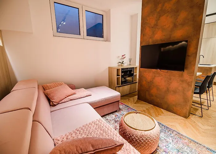 Slavec With Free Onsite Parking كْرانْيِسكا غورا